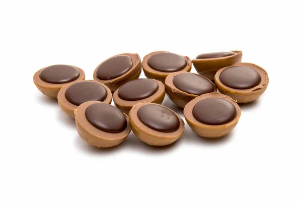 Шоколадный трюфель с орехом — стоковое фото