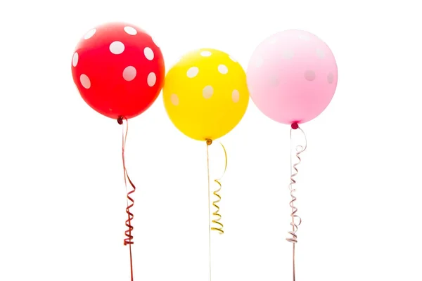 Vliegende kleurrijke ballonnen geïsoleerd — Stockfoto