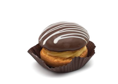 izole muhallebi ile pasta 