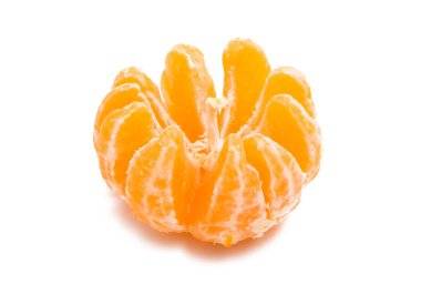 Mandalina beyaz arkaplanda izole edildi