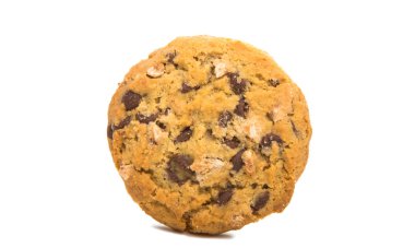 bisküvi ile fındık ve çikolata izole 