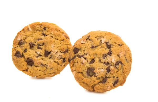 bisküvi ile fındık ve çikolata izole 