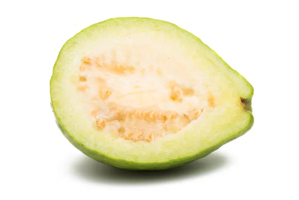 Green guava isolated — Stock Photo, Image