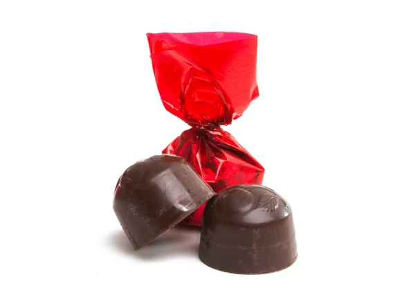 Körsbär i choklad isolerade — Stockfoto