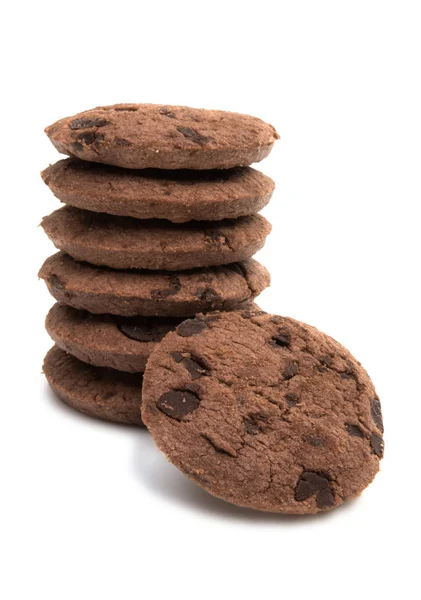 Chocolate chip cookie med droppar isolerade — Stockfoto