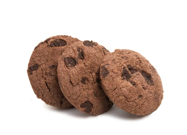 Biscoito de chocolate com gotas isoladas — Fotografia de Stock