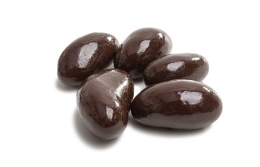 izole çikolata fındık 