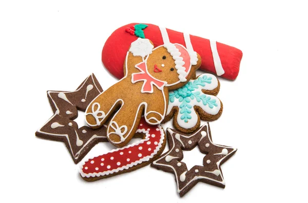 Biscoitos de gengibre de Natal isolados — Fotografia de Stock