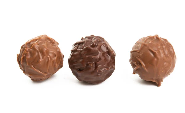 Chocolade truffels geïsoleerd — Stockfoto