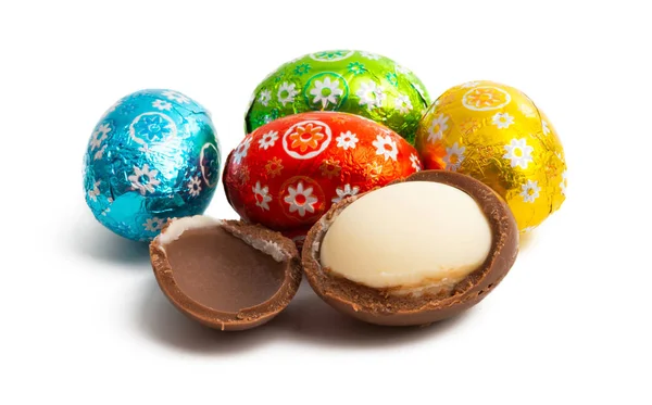 Easter chocolate eggs isolated — ストック写真