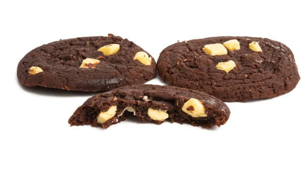 Biscotti americani al cioccolato con cioccolato bianco isolato — Foto Stock