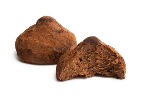 Chocolade truffels geïsoleerd — Stockfoto