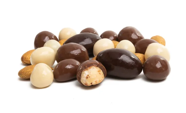 Nozes Chocolate Isoladas Fundo Branco — Fotografia de Stock