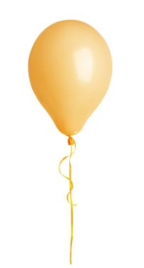 Beyaz arkaplanda izole edilmiş helyum renkli balonlar