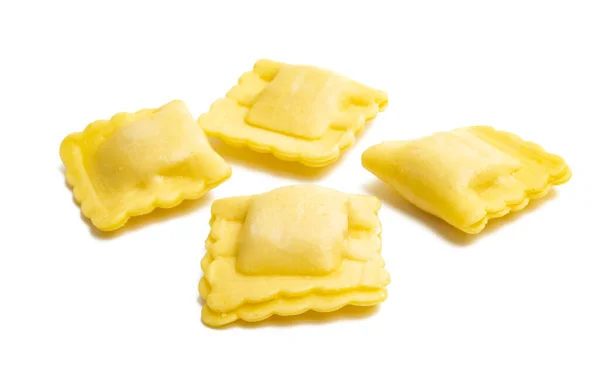 Ravioli Italiano Isolado Sobre Fundo Branco — Fotografia de Stock