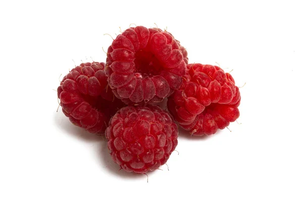 Reife Himbeeren Isoliert Auf Weißem Hintergrund — Stockfoto