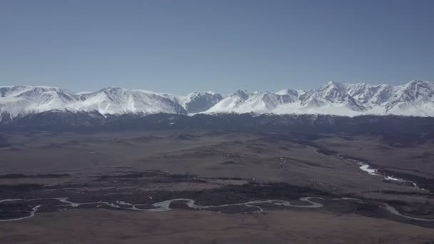 Montagne Altai. Bellissimo paesaggio altopiano. Russia. Siberia. Volo sul quadricottero. Vista dall'alto — Video Stock