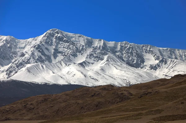 Montanhas Altai. Bela paisagem montanhosa. A Rússia. Sibéria — Fotografia de Stock