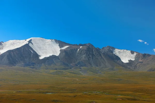 Алтаю. Красивий краєвид highland. Монголія — стокове фото