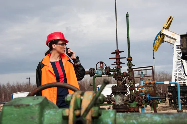 Ingeniero de la industria del petróleo y gas . — Foto de Stock