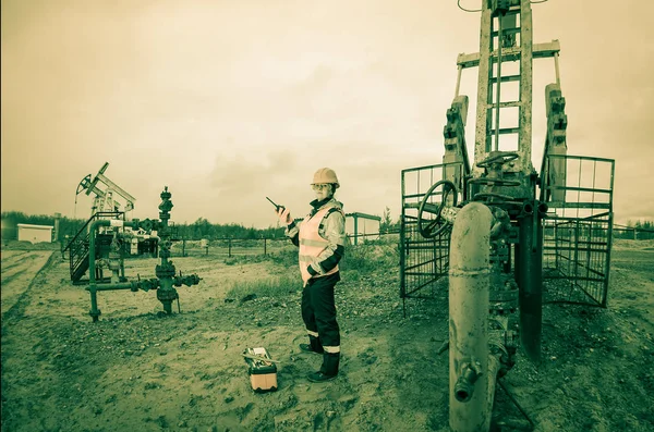 Petrol ve gaz sanayi işçisi. — Stok fotoğraf