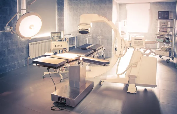 Hôpital opérant avec radiographie médicale . Image En Vente