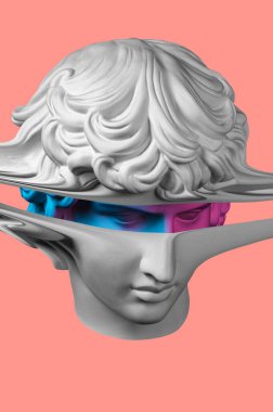 Popüler sanat tarzında insan yüzünün alçıdan yapılmış antik heykelinin kolajı. Antik heykel kafalı yaratıcı renkli neon görüntü. Cyberpunk, webpunk ve sürreal tarzı poster.