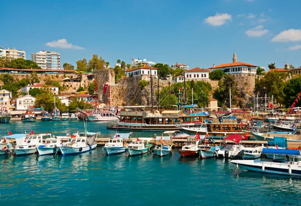 Antalya Turkey September 2019 Ships Old Harbour Kaleici Antalya Turkey — Stockfoto