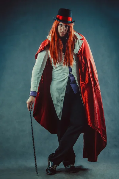 Retrato de actor de circo irónico en esmoquin . — Foto de Stock