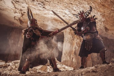 Ağır zırh yasak mağaralarda güçlü Şövalyeleri Muharebesi