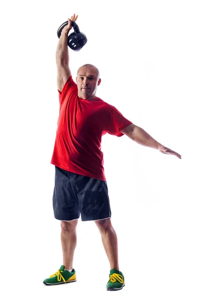 Reife Männer, die Übungen mit Gewichten machen. isoliert auf weiß — Stockfoto