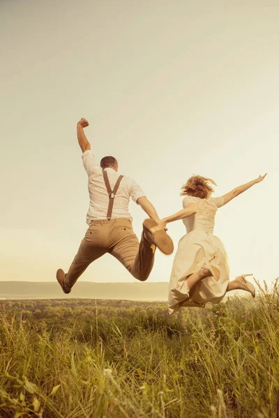 Çekici çift tepe üzerinde atlama.