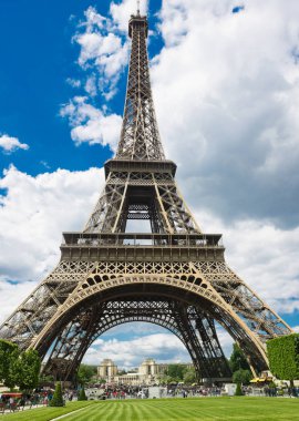 Paris 'teki Eyfel Kulesi 