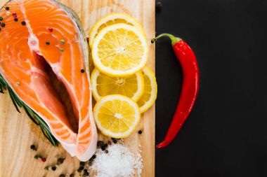 Limonlu somon fileto