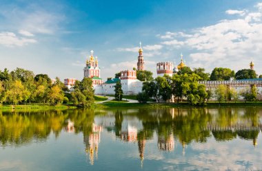 Moskova 'daki Novodevichy Manastırı