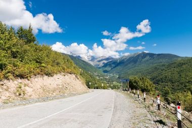 svaneti boş dağ yolu