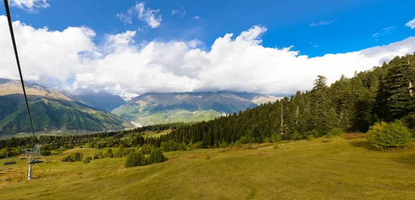 Landscape of mountain meadow — Stock Photo, Image