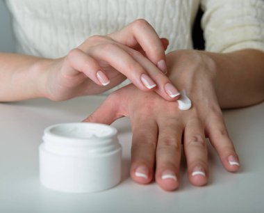 güzel kadının elleri