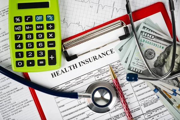 Стетоскоп Калькулятор Концепция Расходов Здравоохранение Медицинское Страхование — стоковое фото