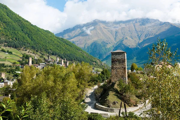 Aldeia Montanhosa Com Torres Antigas Mestia Svaneti Geórgia — Fotografia de Stock