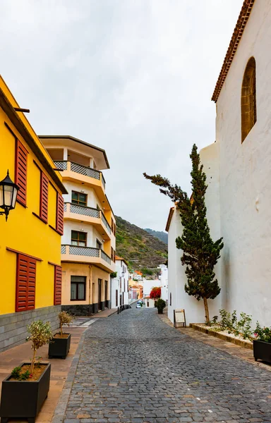 Tenerife Adası 'ndaki Garachico Kasabası sokağı, Kanarya — Stok fotoğraf