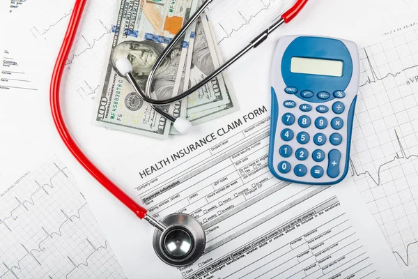 Gesundheitskosten Stethoskop Und Taschenrechner Symbol Für Gesundheitskosten Oder Krankenversicherung — Stockfoto