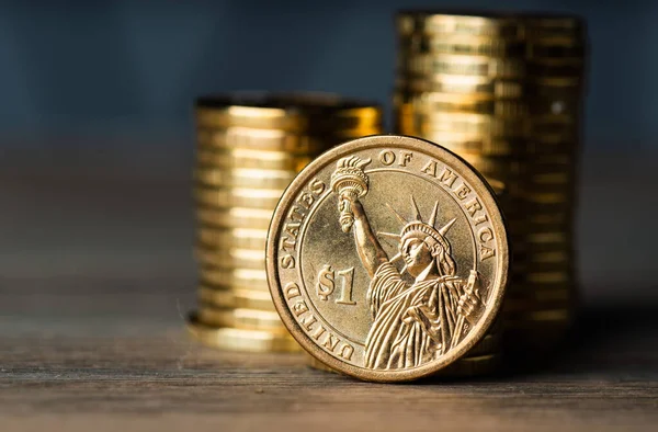 Jeden Dolar Mince Zlaté Peníze — Stock fotografie