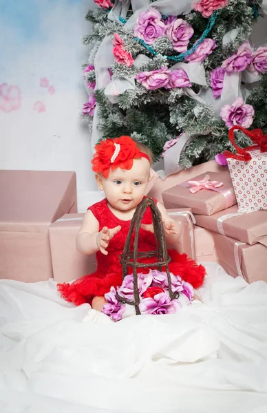 小さなクリスマスの女の子 — ストック写真