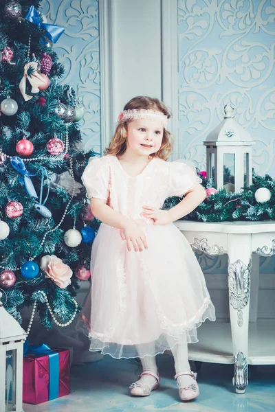 Küçük Noel kızı — Stok fotoğraf