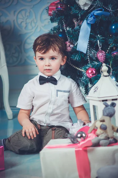 Kerst leuke jongen — Stockfoto