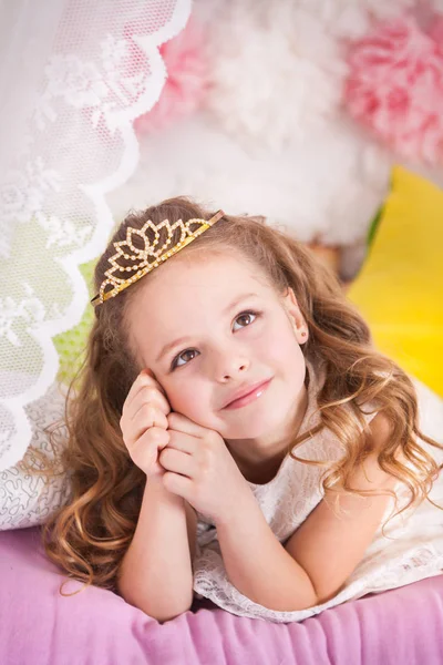 Mała księżniczka na groszku — Zdjęcie stockowe