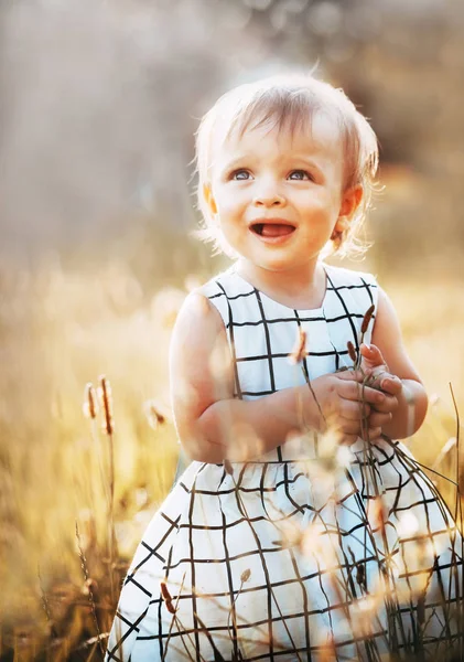 Shiny happy girl — Stock Photo, Image