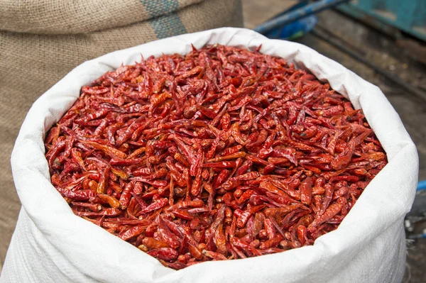 Saco de pimenta no mercado — Fotografia de Stock