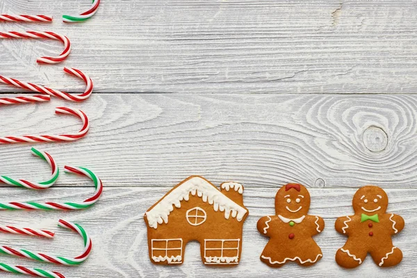 Noel kurabiyeleri ve şekerleme — Stok fotoğraf
